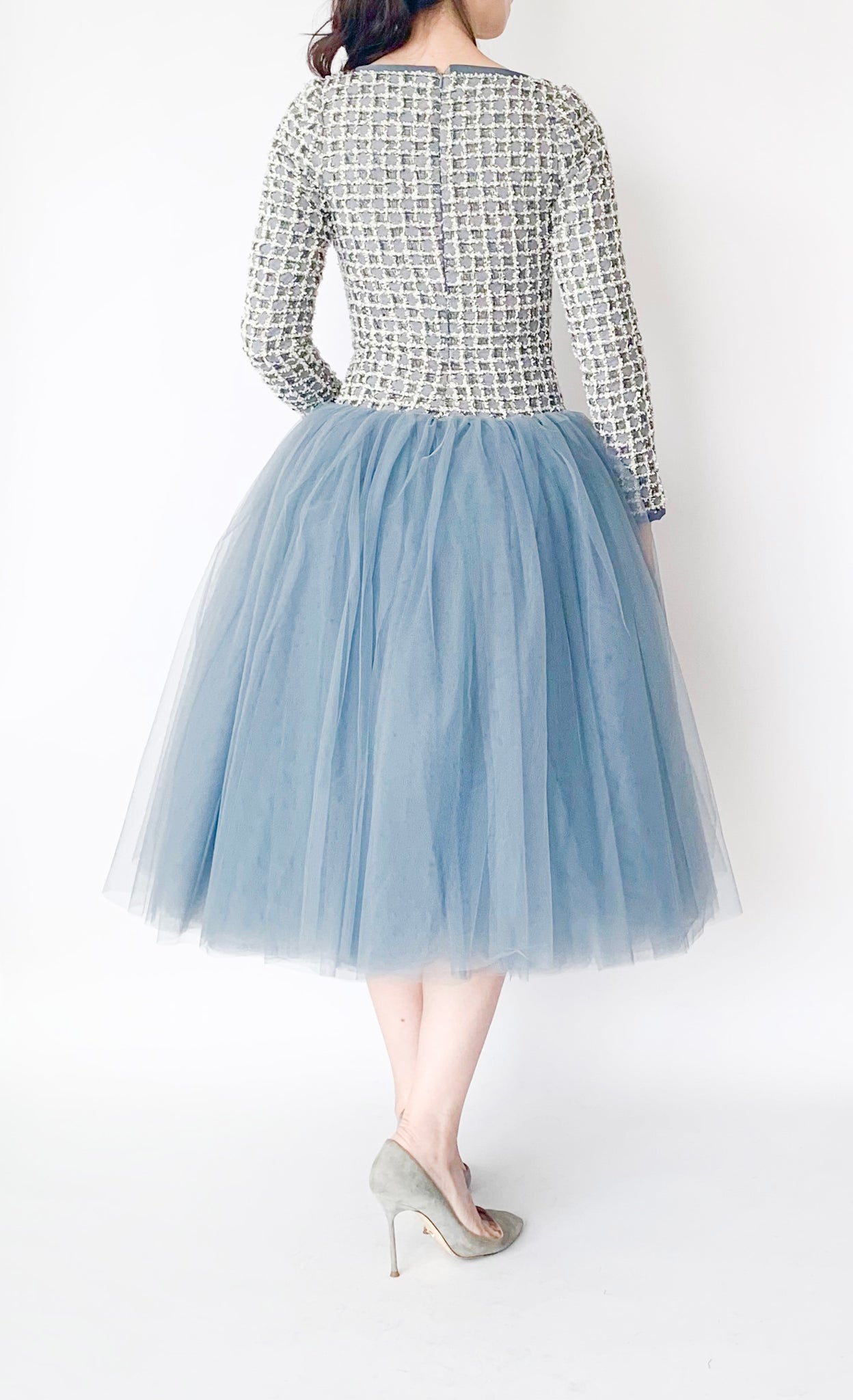 Couture Tweed & Tulle Evening Dress in Grey TIFFANY NOYAMA Couture Tweed & Tulle Evening Dress in Grey TIFFANY NOYAMA